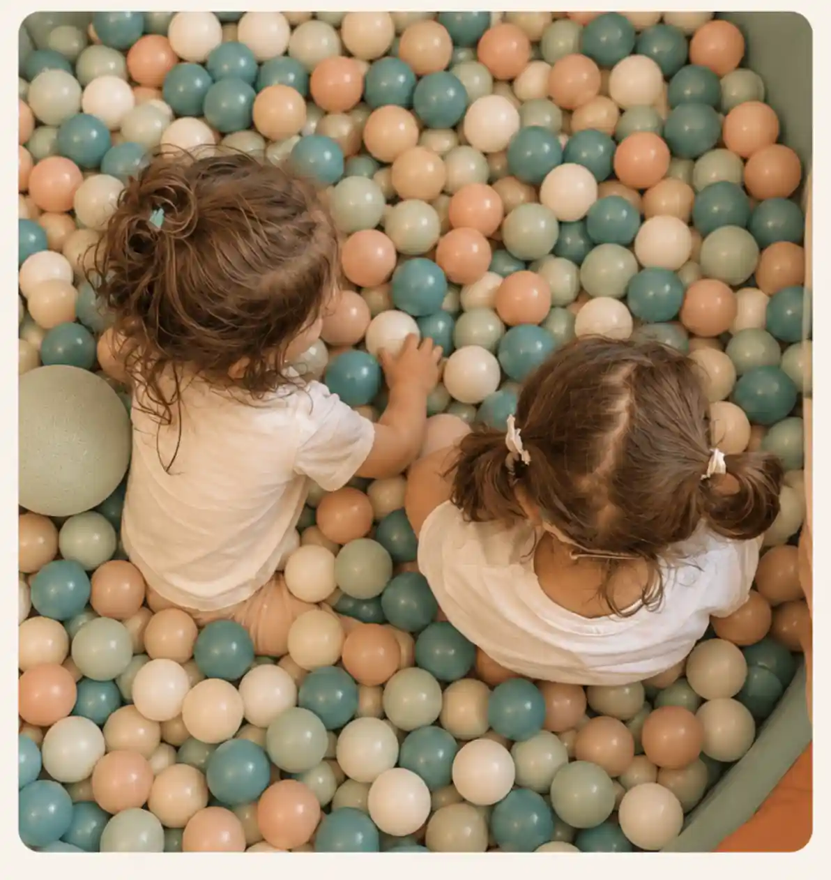 Bambini durante attività logopedica